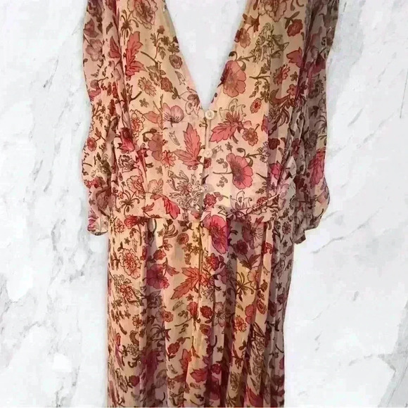 Long Duster with Tie Belt in Pink Floral - Picture 2 of 10